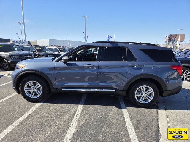 Certified 2021 Ford Explorer XLT RWD image 4