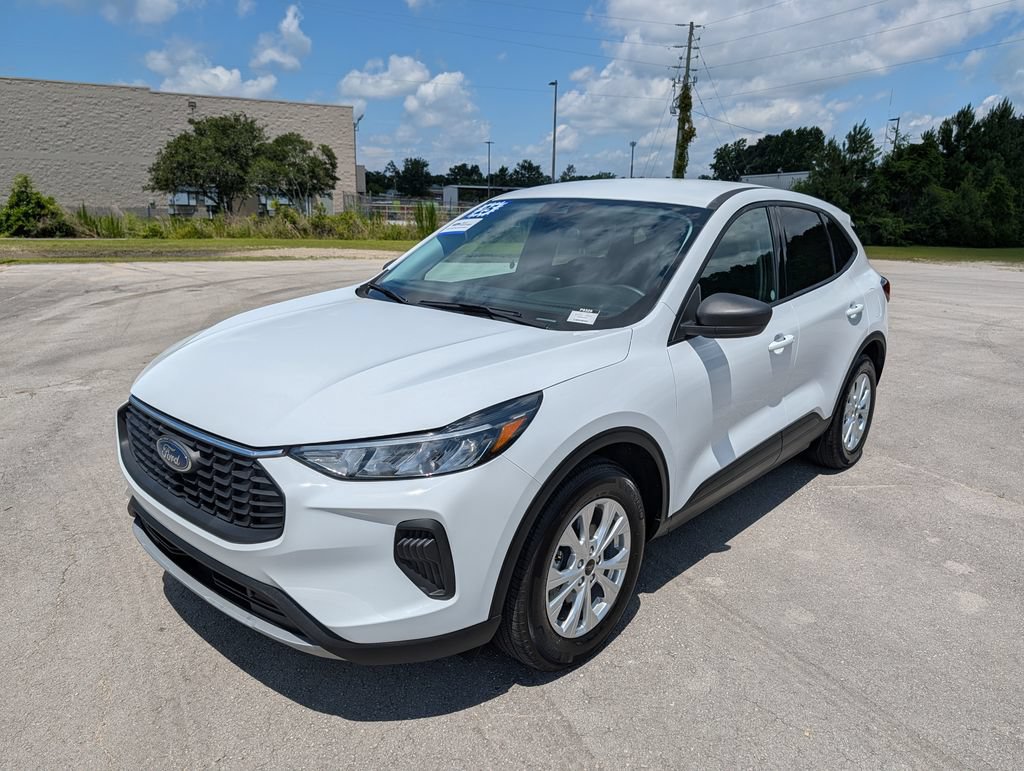 Certified 2025 Ford Escape Active FWD image 5