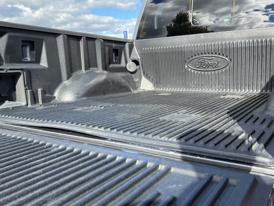 Certified 2022 Ford F150 XLT w/ Equipment Group 302A High image 12