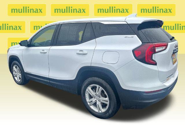 Used 2024 GMC Terrain SLE AWD/4WD image 12