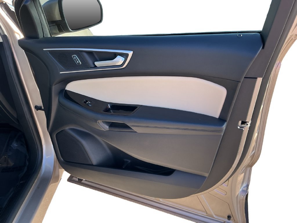 Certified 2020 Ford Edge SEL w/ Convenience Package FWD image 26