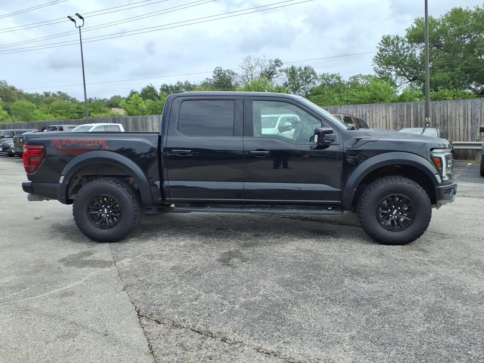 Certified 2025 Ford F150 Raptor AWD/4WD video 2