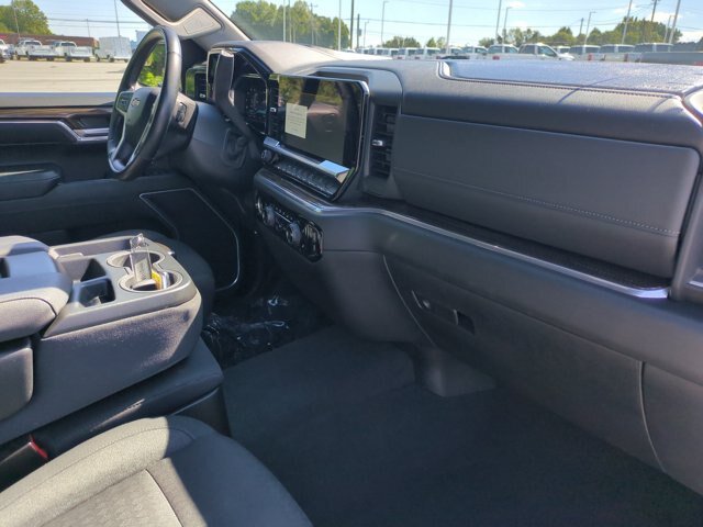 Used 2024 Chevrolet Silverado 1500 LT AWD/4WD image 35