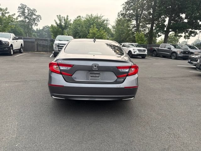 Used 2018 Honda Accord Touring image 6
