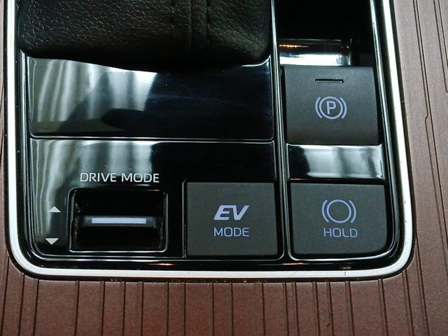 Used 2023 Toyota Sienna XLE image 17