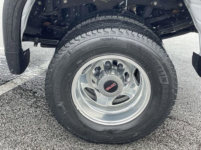 Used 2022 GMC Sierra 3500 Denali w/ Denali Ultimate Package image 9