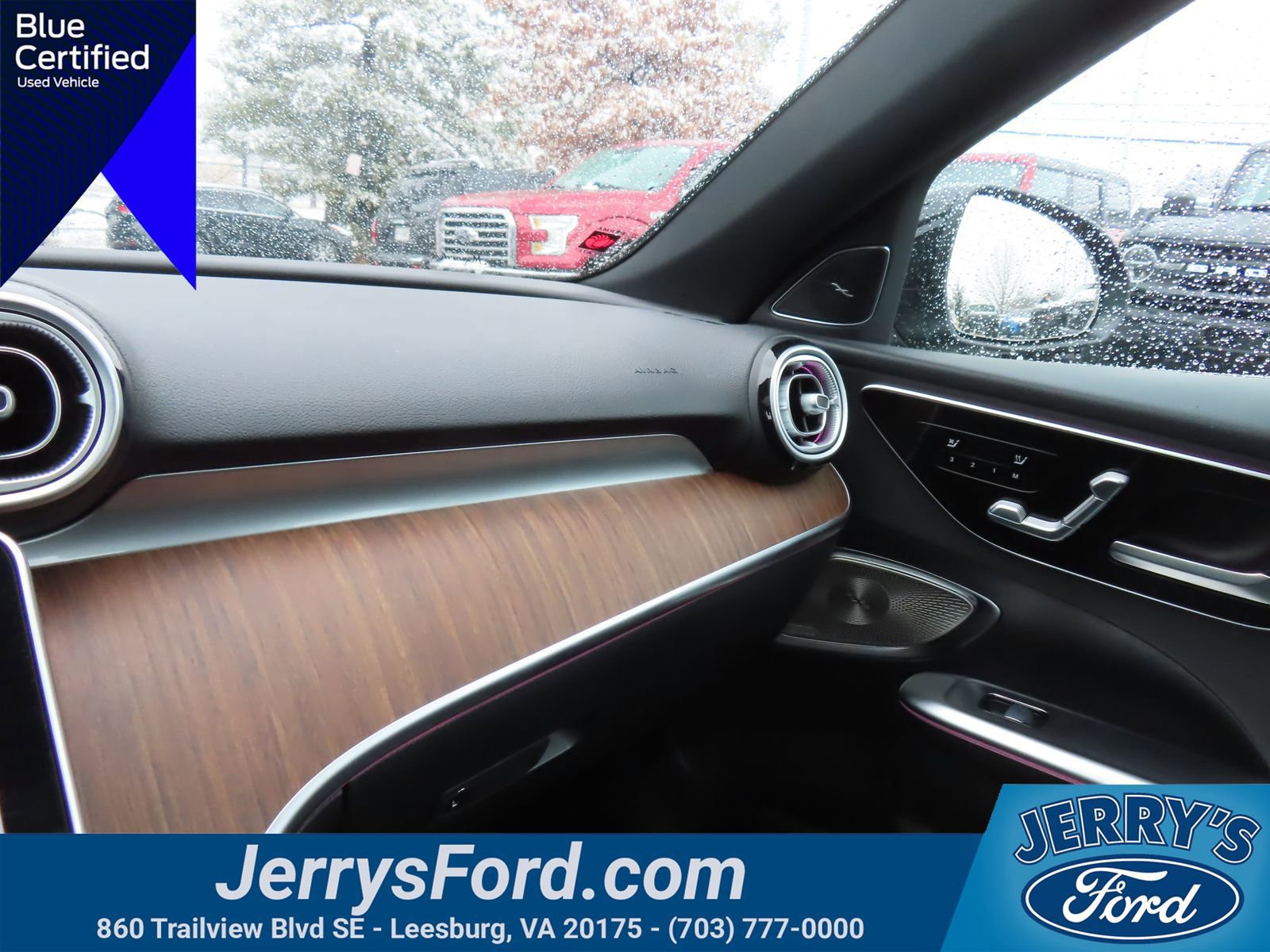 Used 2025 Mercedes-Benz C 300 4MATIC Sedan image 26