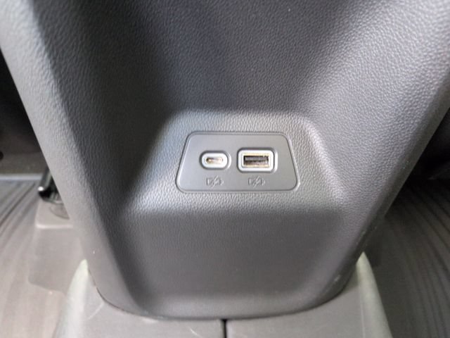 Used 2021 Buick Envision Essence w/ Sport Touring Package FWD image 25