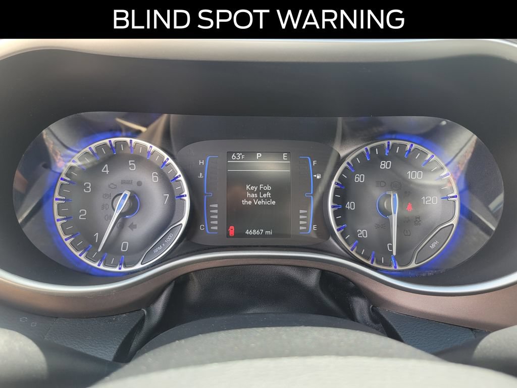 Used 2019 Chrysler Pacifica Touring-L FWD image 23