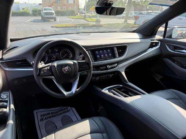 Used 2022 Buick Enclave Essence w/ Sport Touring Edition AWD/4WD image 19