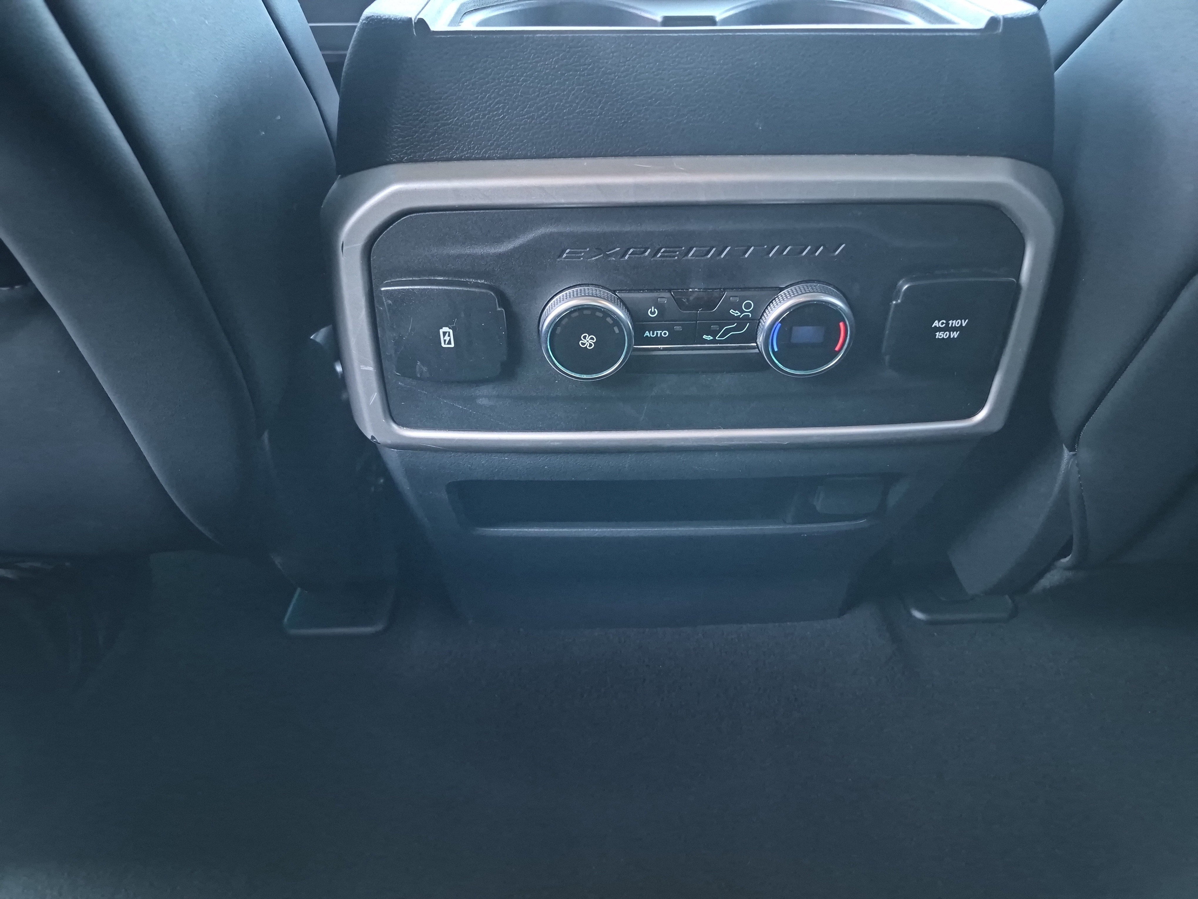 Certified 2024 Ford Expedition XLT image 19