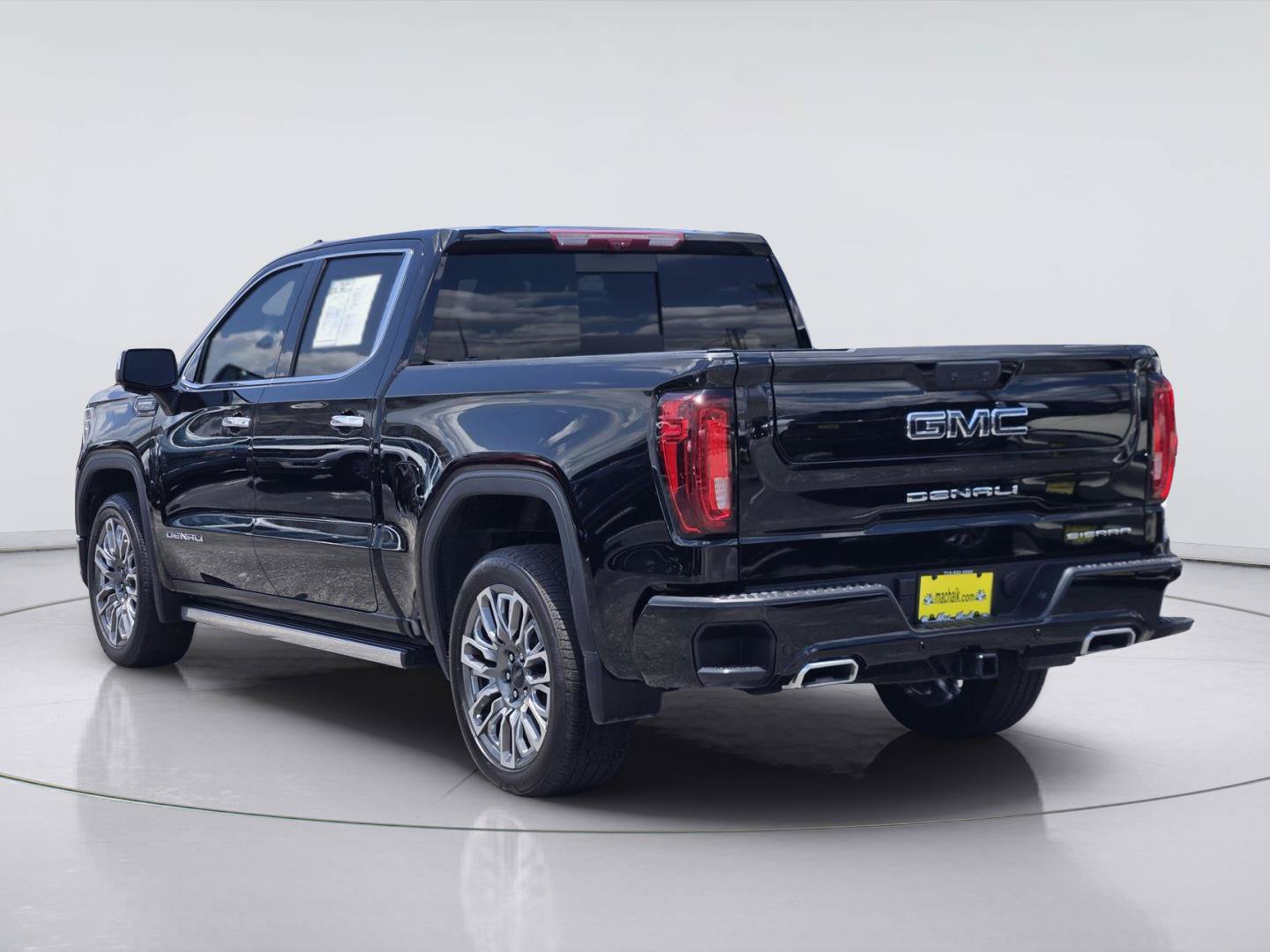 Used 2025 GMC Sierra 1500 Denali Ultimate AWD/4WD image 6