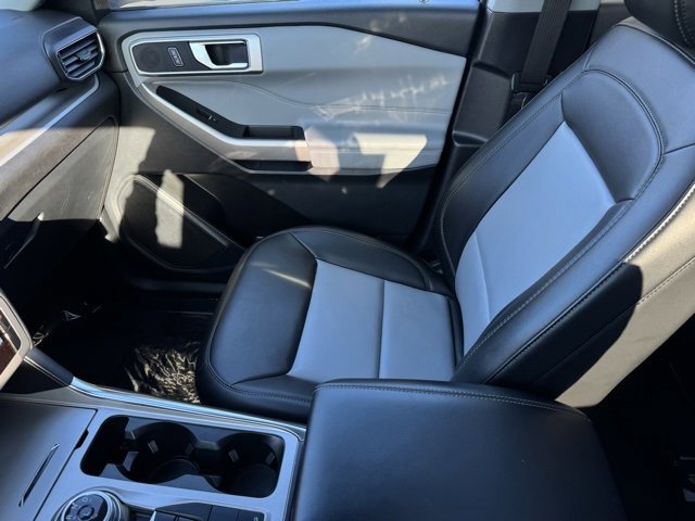 Certified 2023 Ford Explorer XLT w/ Equipment Group 202A image 30