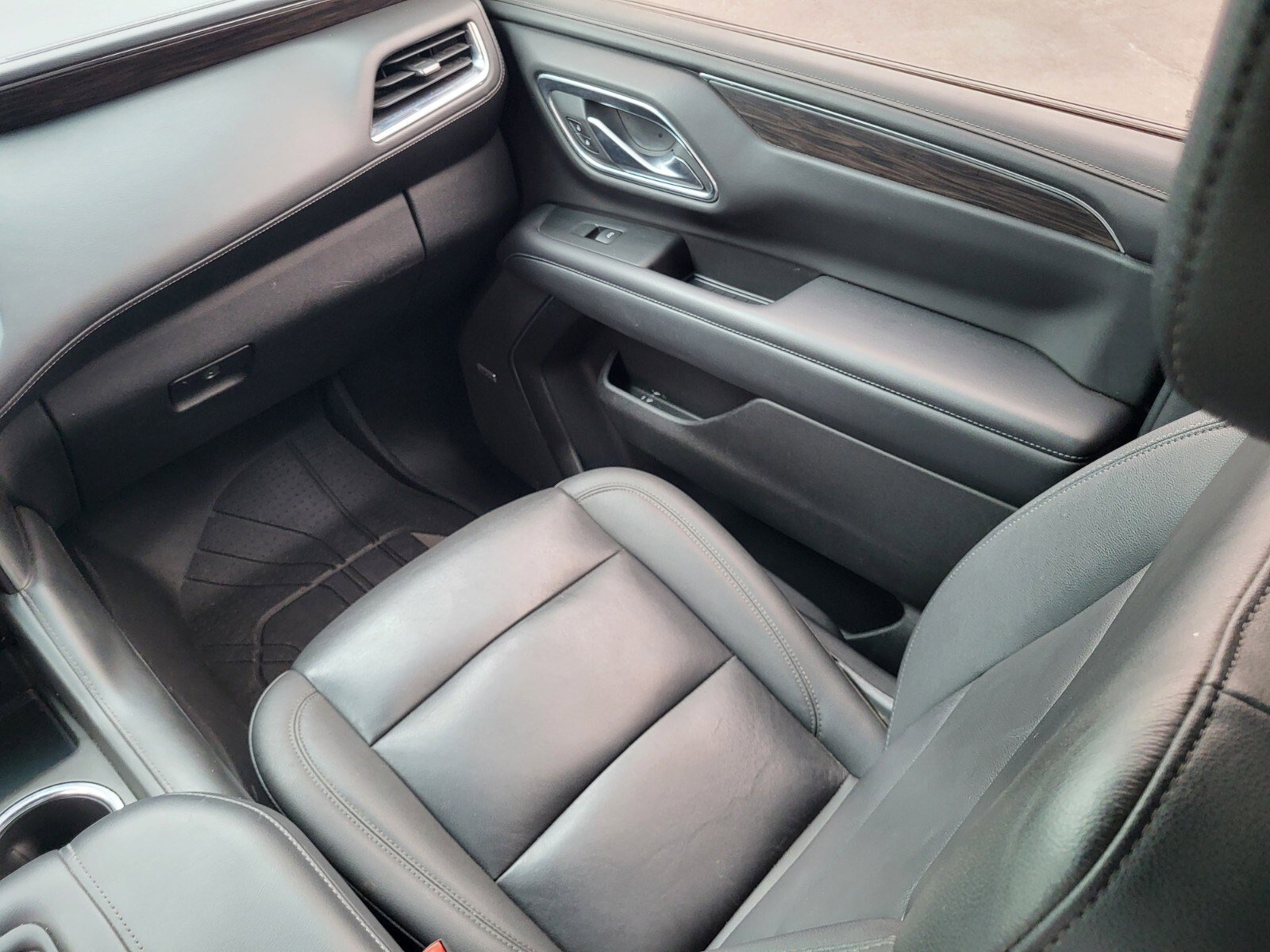 Used 2022 Chevrolet Tahoe Z71 AWD/4WD image 17