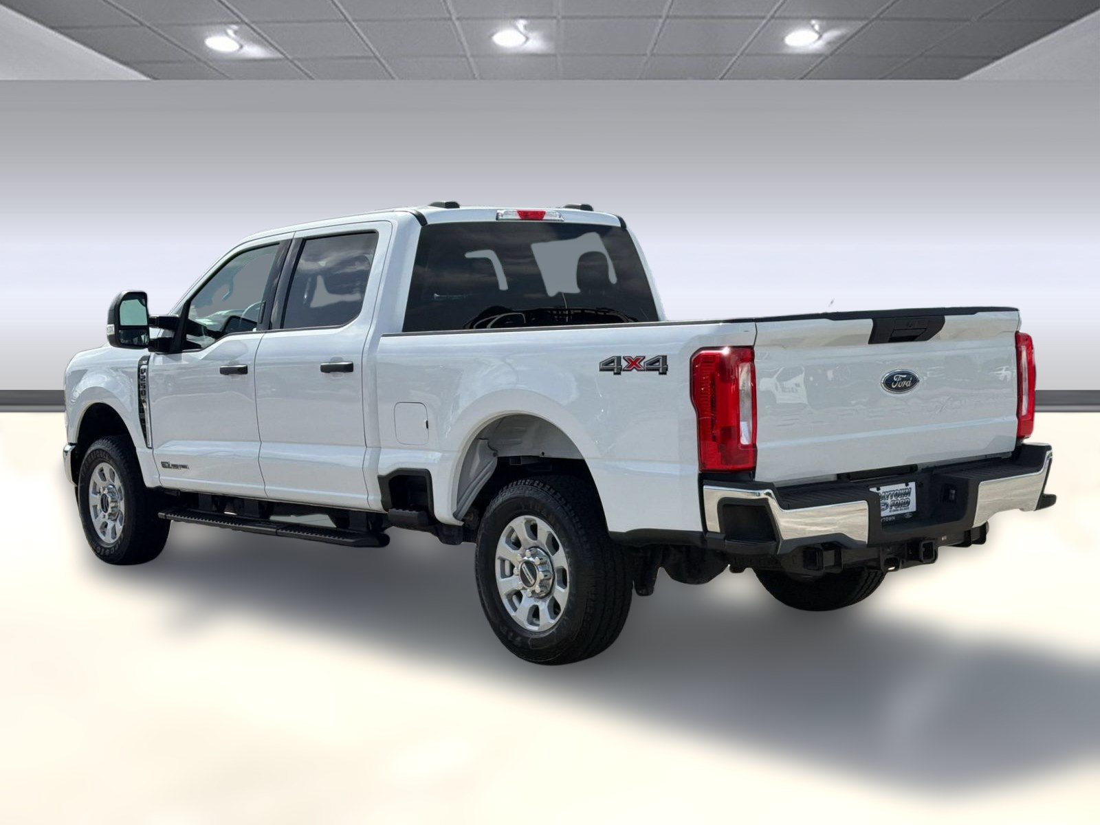 Certified 2024 Ford F250 XLT AWD/4WD image 3