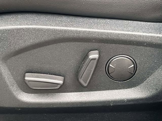 Certified 2020 Ford Edge Titanium FWD image 18