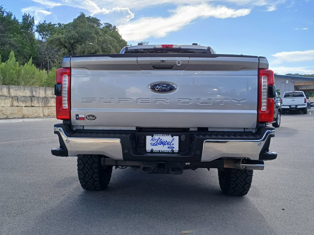 Certified 2023 Ford F250 Lariat w/ Chrome Package AWD/4WD image 4
