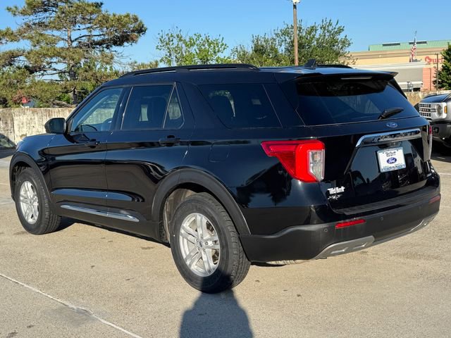 Certified 2023 Ford Explorer XLT w/ Equipment Group 202A AWD/4WD image 7