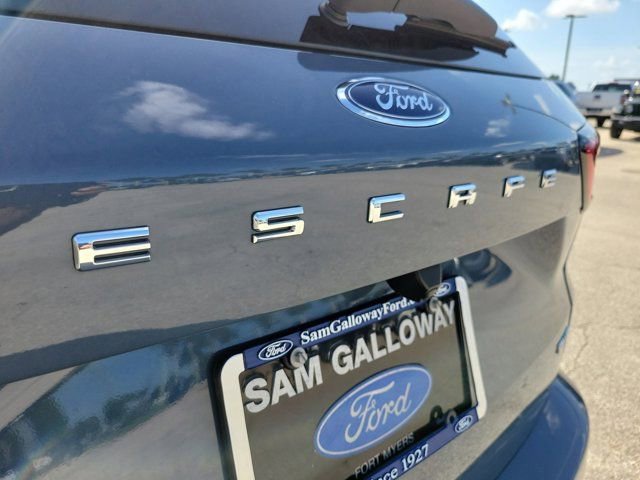 Certified 2023 Ford Escape ST-Line Elite w/ Premium Technology Package image 10