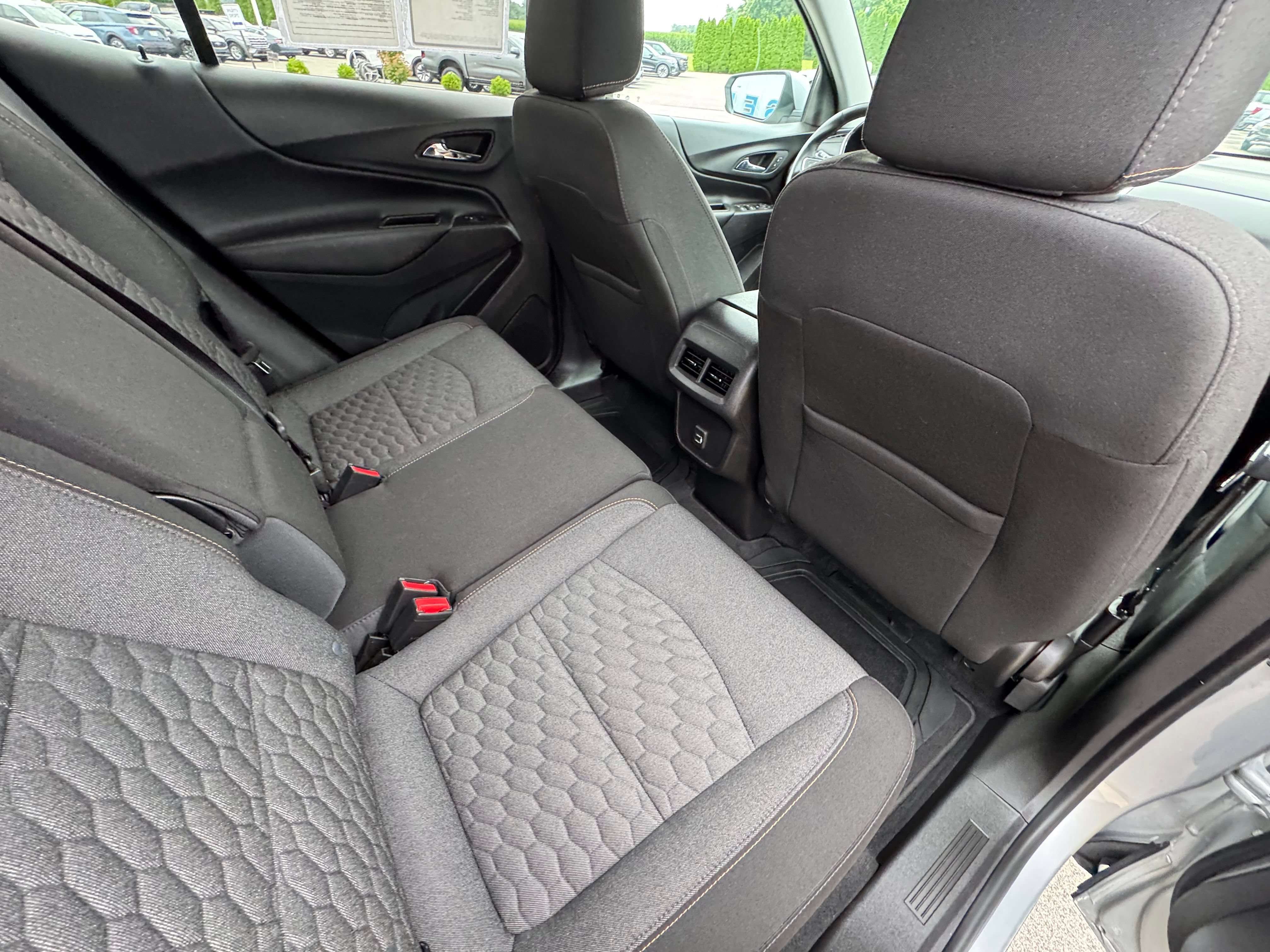 Used 2020 Chevrolet Equinox LT FWD image 17