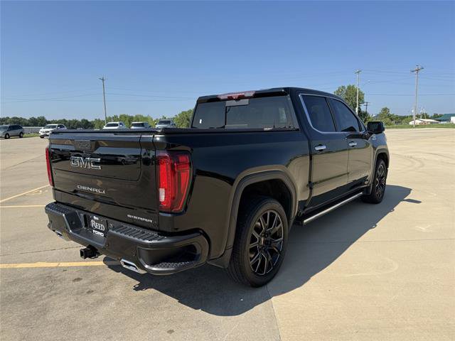 Used 2021 GMC Sierra 1500 Denali w/ Denali Ultimate Package AWD/4WD image 9