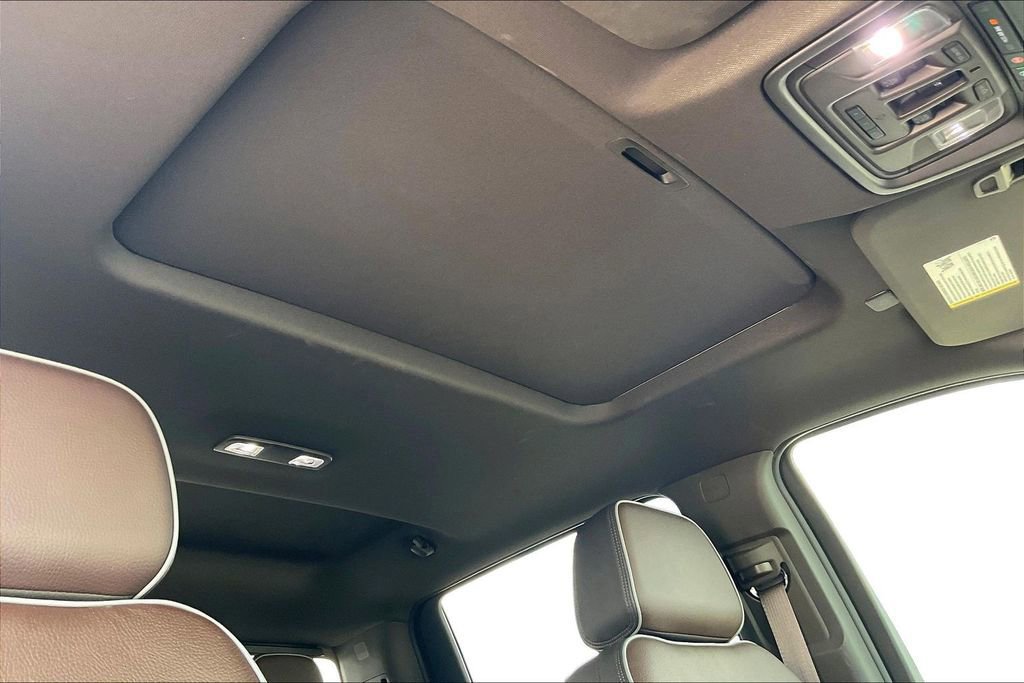 Used 2022 GMC Sierra 1500 Denali w/ Denali Reserve Package AWD/4WD image 28