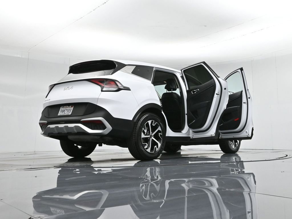 Used 2024 Kia Sportage EX image 45