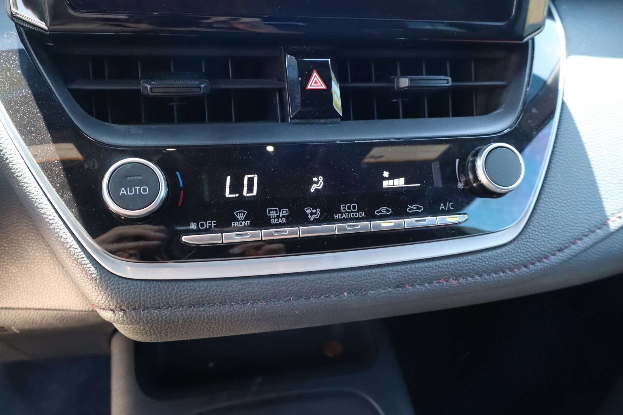 Used 2024 Toyota Corolla SE FWD image 20