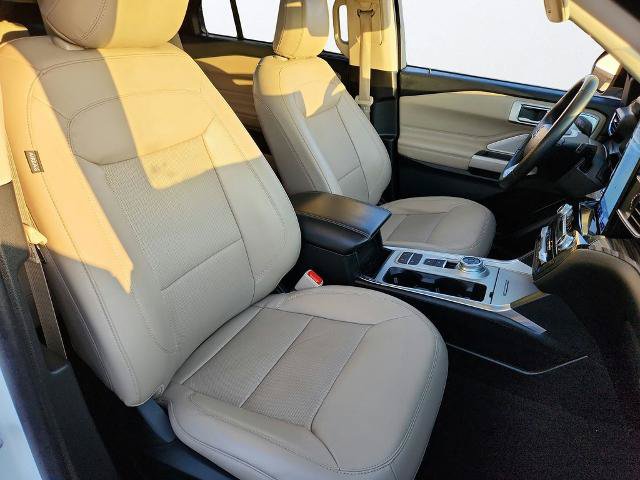Certified 2023 Ford Explorer Limited w/ Limited Technology Package RWD image 26