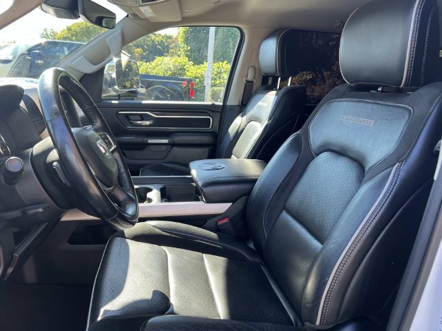 Used 2022 RAM 1500 Laramie AWD/4WD image 7