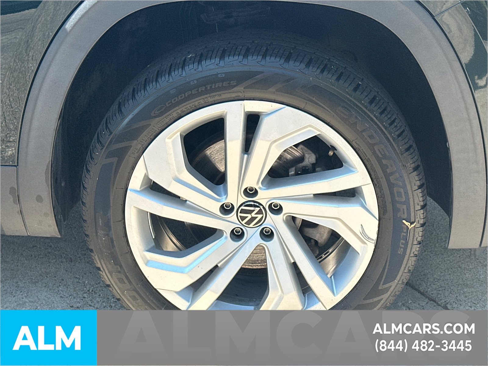 Used 2021 Volkswagen Atlas SE w/ Panoramic Sunroof Package FWD image 14