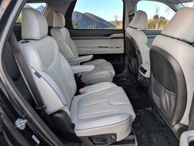 Used 2025 Hyundai Palisade SEL AWD/4WD image 14