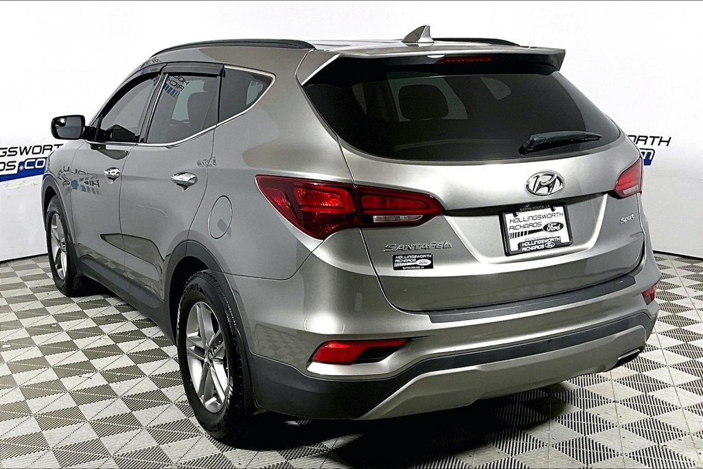 Used 2018 Hyundai Santa Fe Sport w/ 2.4L Value Package 02 FWD image 8