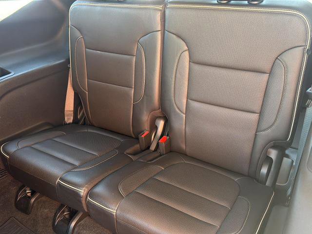 Used 2020 GMC Acadia Denali image 16