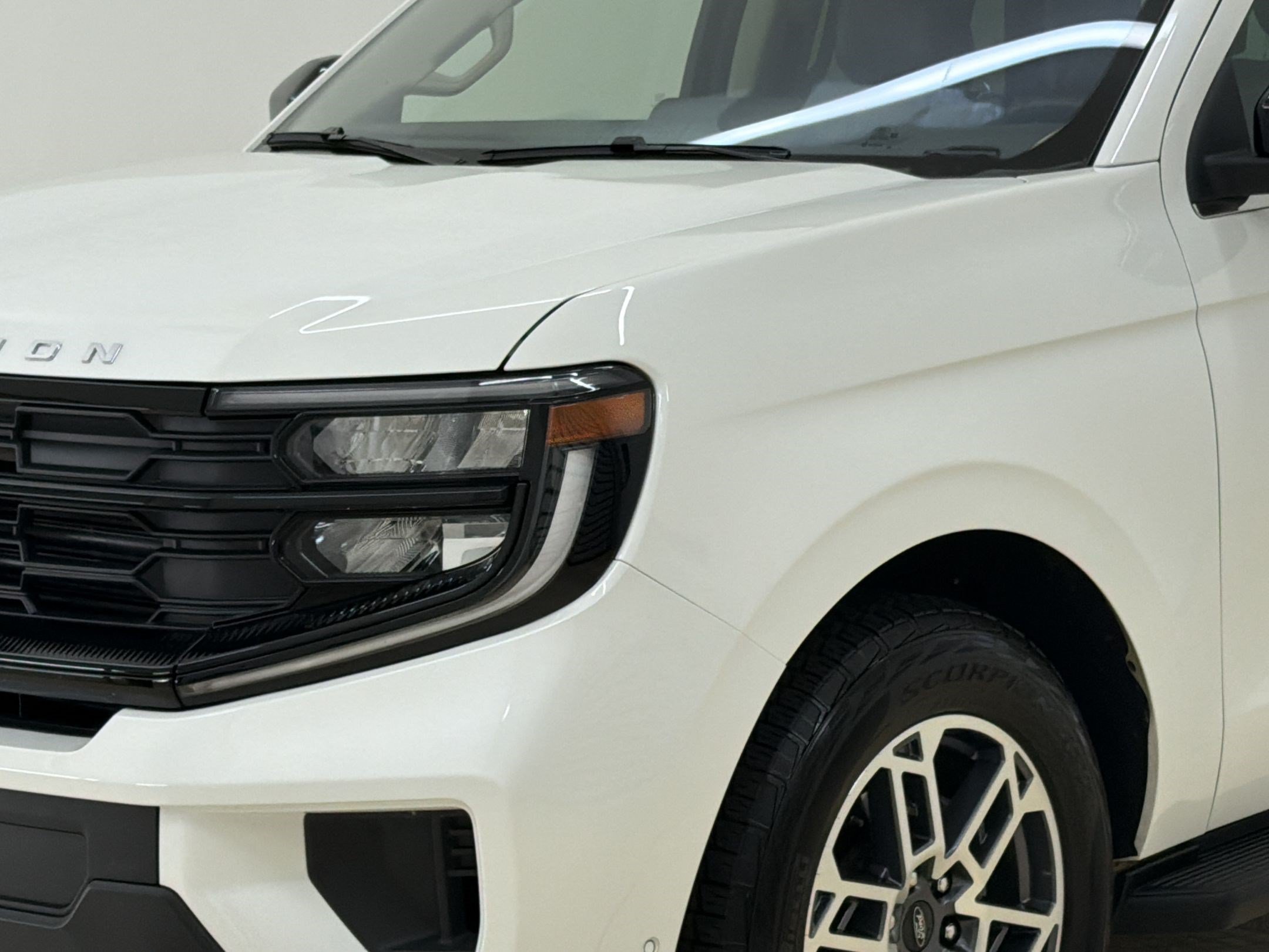 Certified 2025 Ford Expedition Active AWD/4WD image 12