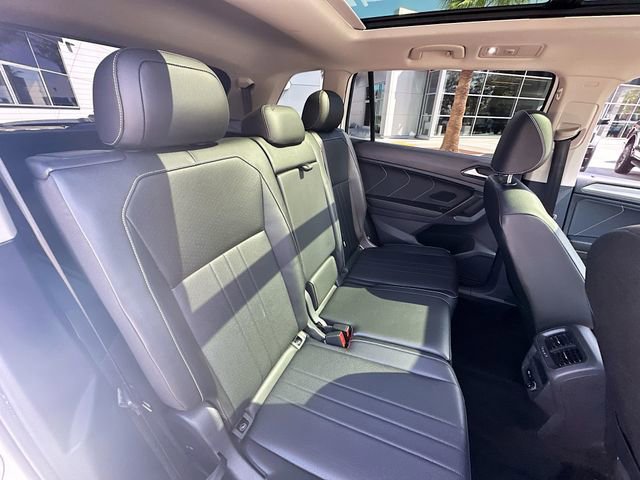Used 2022 Volkswagen Tiguan SE image 30