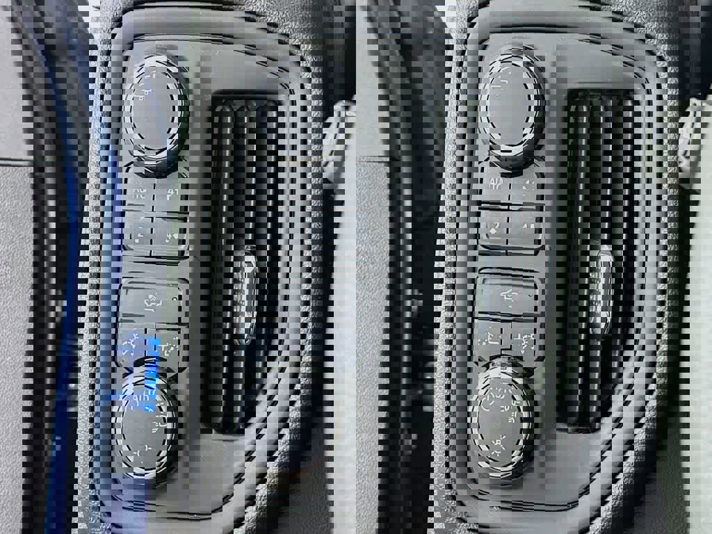 Used 2022 Chevrolet Silverado 1500 Custom Trail Boss image 26