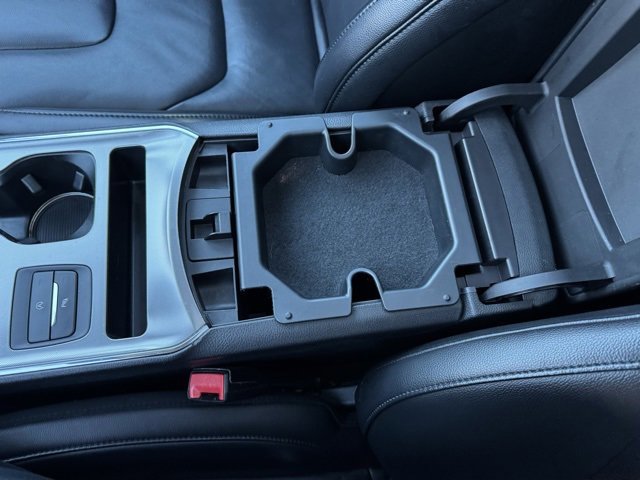 Certified 2022 Ford Edge Titanium w/ Class II Trailer Tow Package image 25