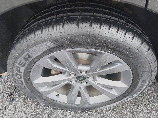 Certified 2023 Ford Explorer XLT w/ Equipment Group 202A AWD/4WD image 11