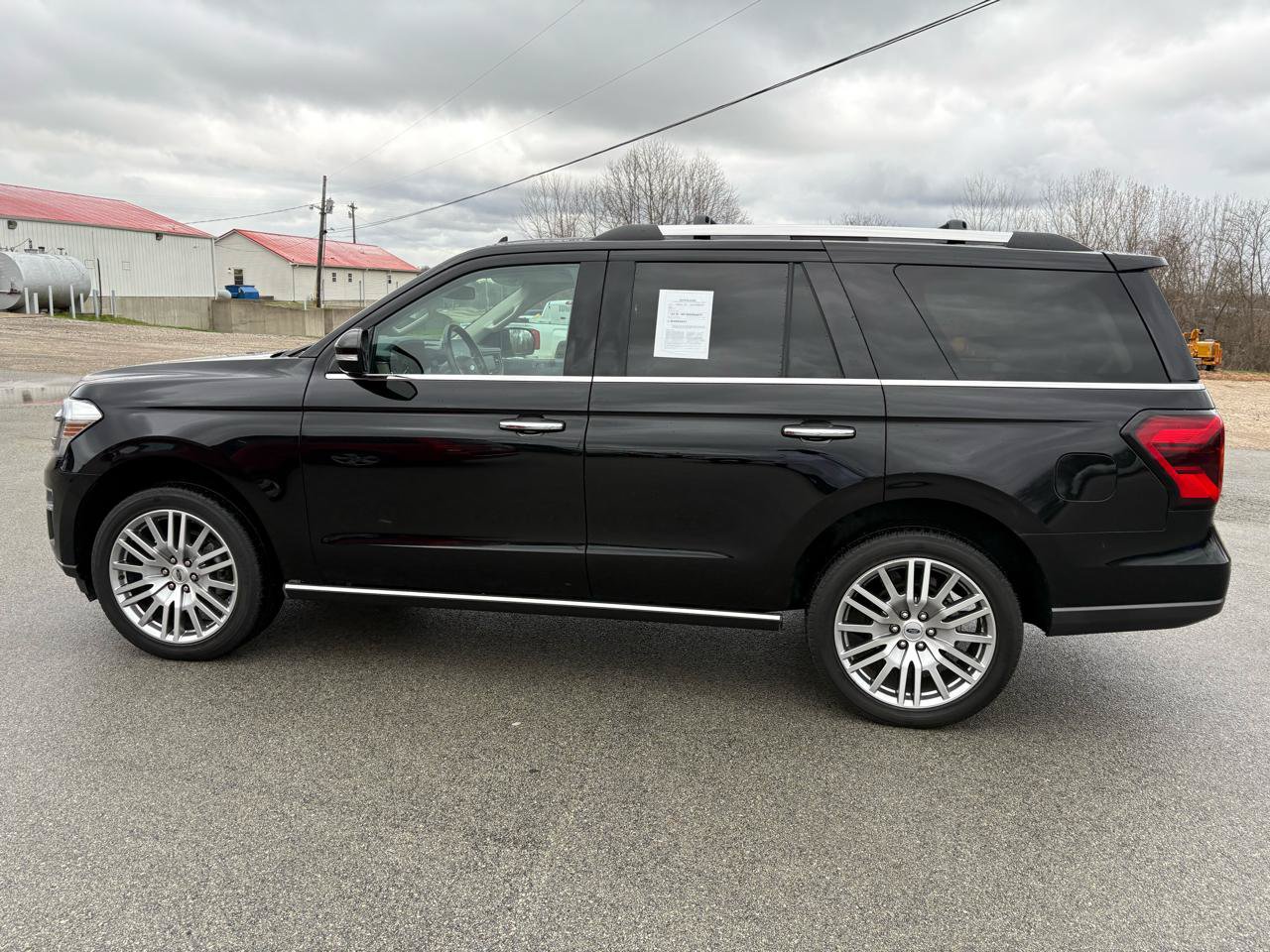 Certified 2024 Ford Expedition Limited AWD/4WD image 7