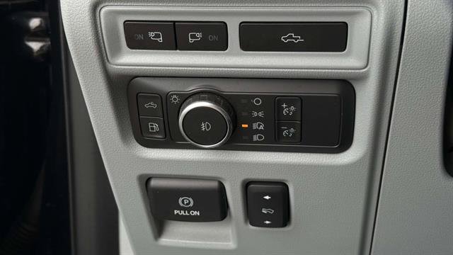 Certified 2021 Ford F150 Limited AWD/4WD image 12