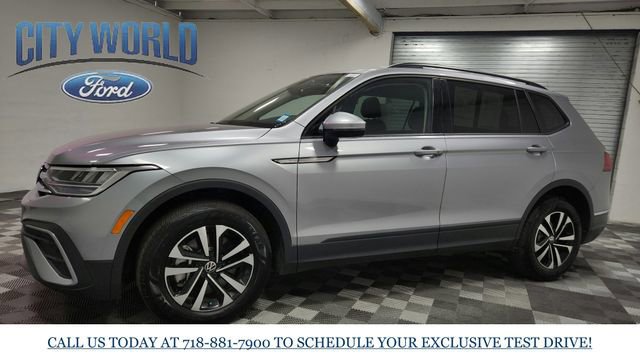 Used 2024 Volkswagen Tiguan S image 9