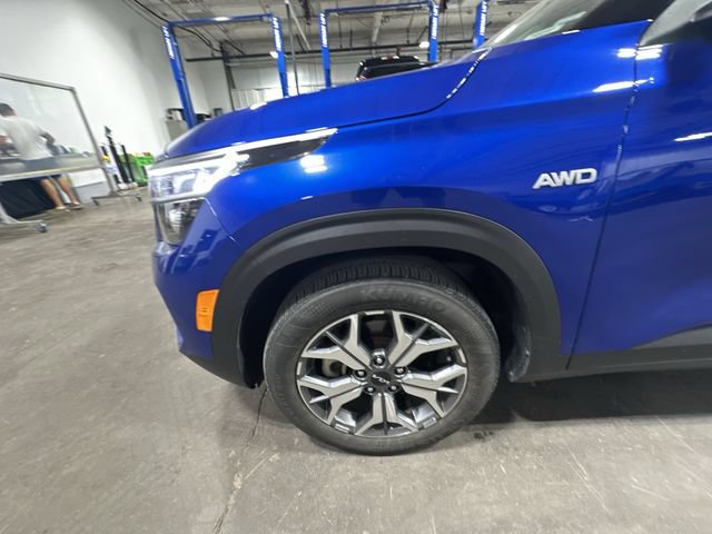 Used 2023 Kia Seltos EX AWD/4WD image 23