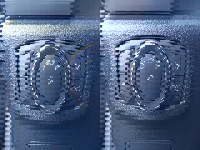 Certified 2019 Ford F150 Lariat w/ Trailer Tow Package image 16