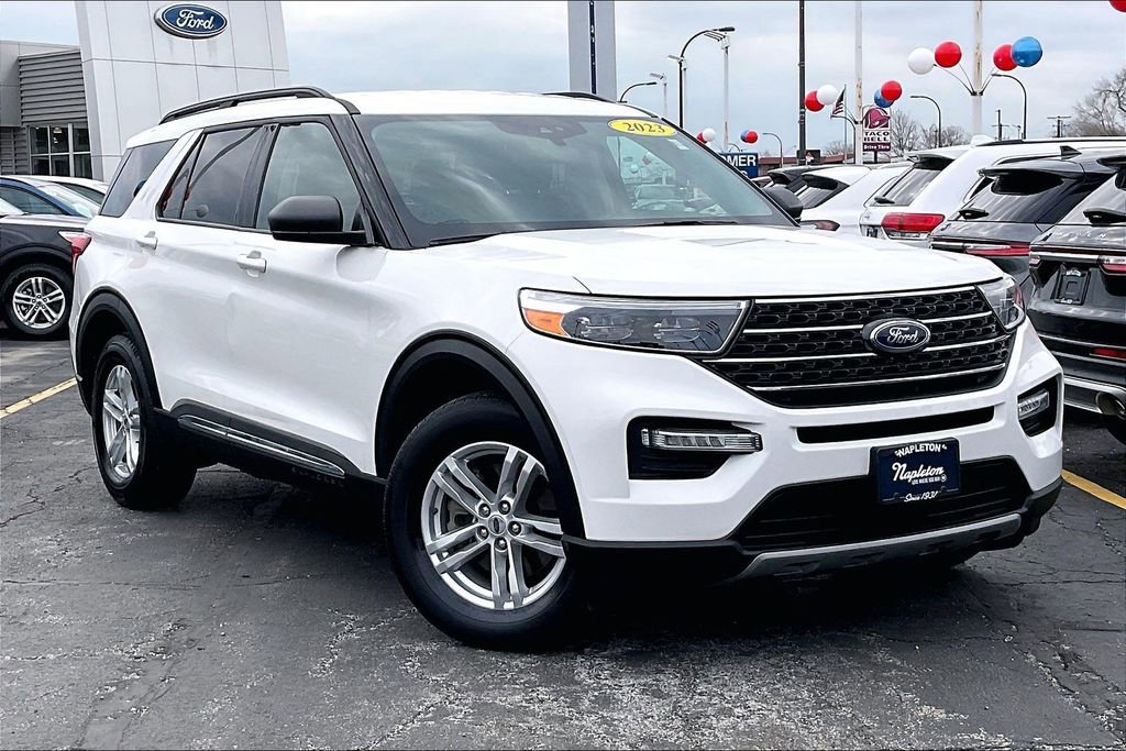 Certified 2023 Ford Explorer XLT w/ Equipment Group 202A image 30