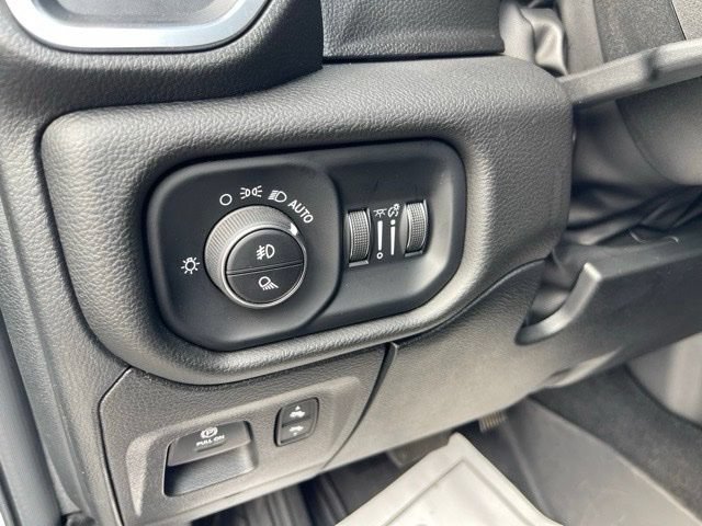 Used 2025 RAM 1500 Big Horn AWD/4WD image 15