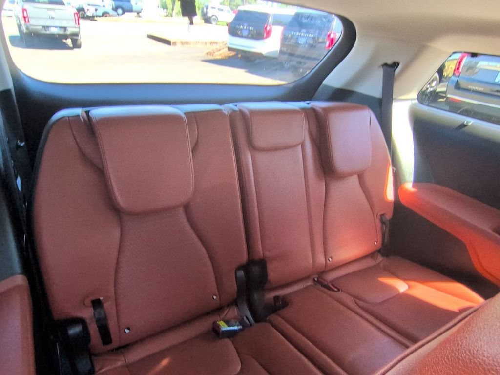 Used 2024 Kia Carnival SX Prestige FWD image 31