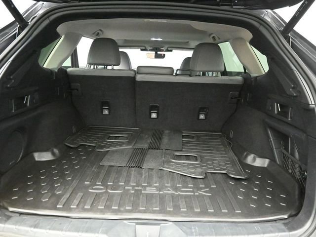 Used 2023 Subaru Outback Limited image 41
