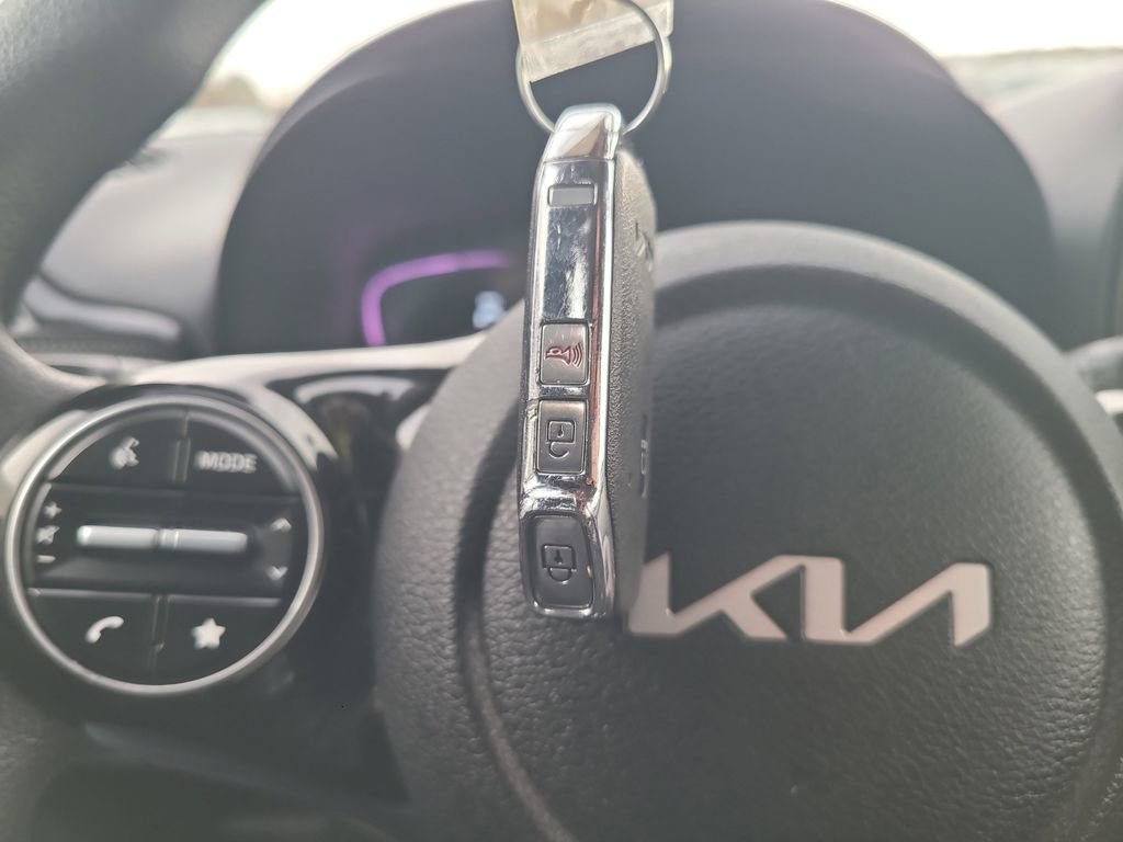 Used 2025 Kia Soul LX w/ LX Technology Package image 29