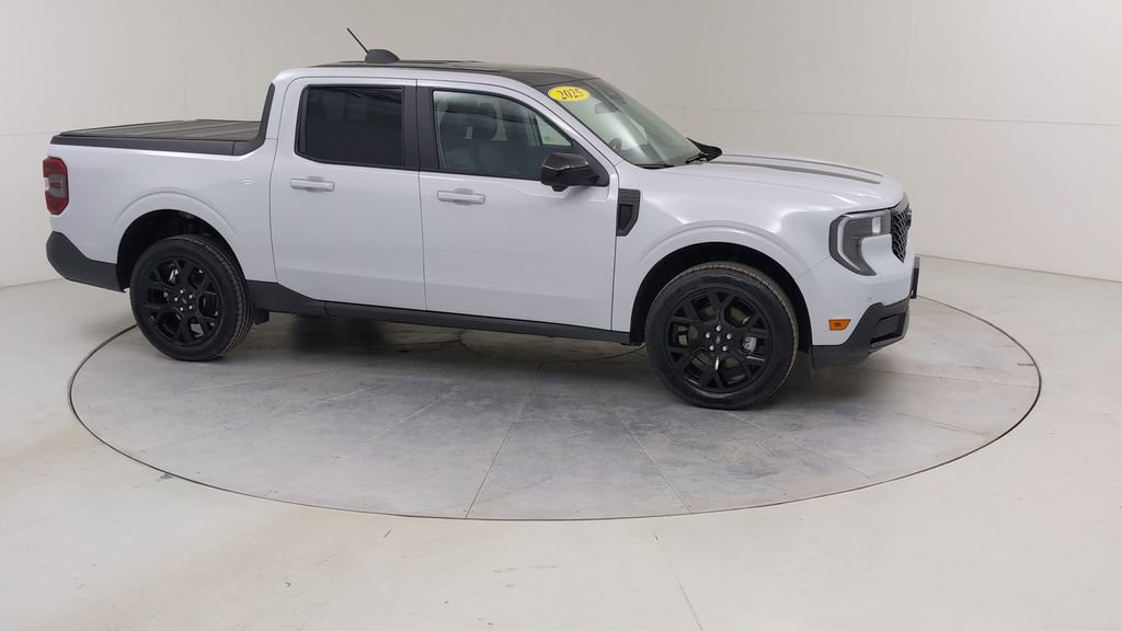Certified 2025 Ford Maverick Lariat w/ Black Appearance Package AWD/4WD image 13